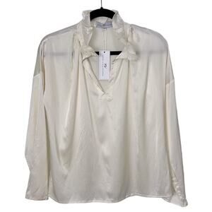Never a wallflower high neck long sleeve cream silky blouse size medium NWT